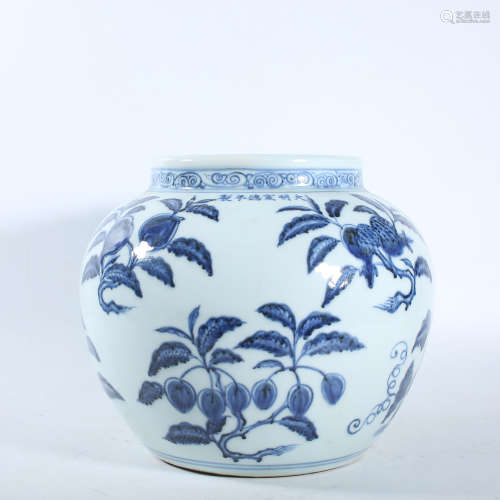 Blue and white melon and fruit jar of Ming Dynasty