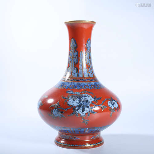 Qing Dynasty red color blue and white bottle