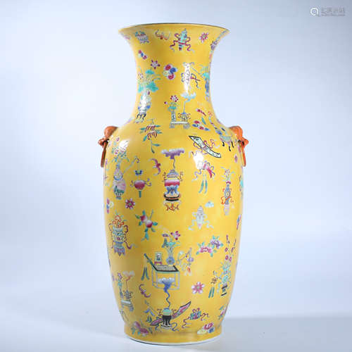 Qing Dynasty pastel double ear bottle