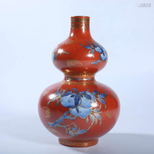 Qing Dynasty pastel gourd bottle