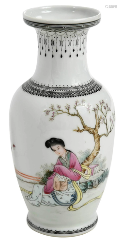 Chinese Famille Rose Porcelain Vase