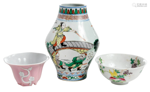 Three Pieces Chinese Decorated Porcelain