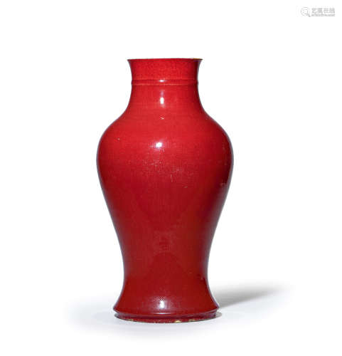 清中期 郎窑红釉观音瓶