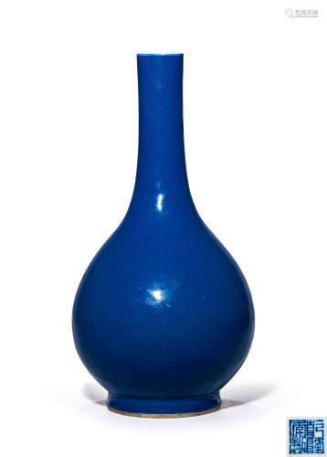 清乾隆 蓝釉胆瓶