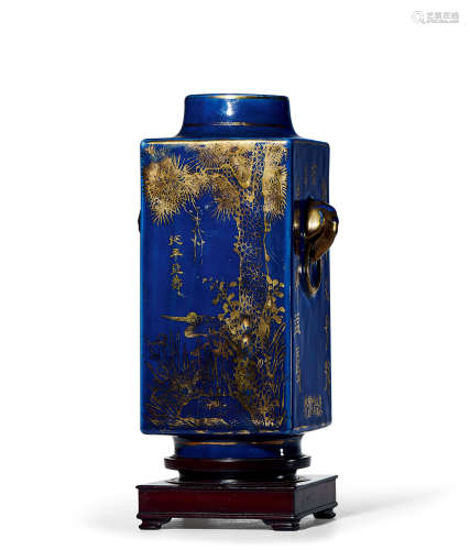 十九世纪 霁蓝釉描金溪山烟雨图象耳瓶