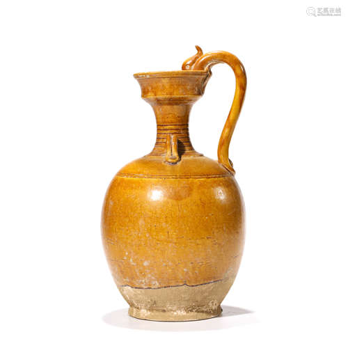 A Yellow Glaze Porcelain Phoenix Pattern Ewer