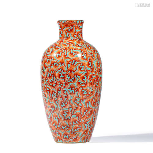 A Bats Pattern Porcelain Lantern-shaped Vase