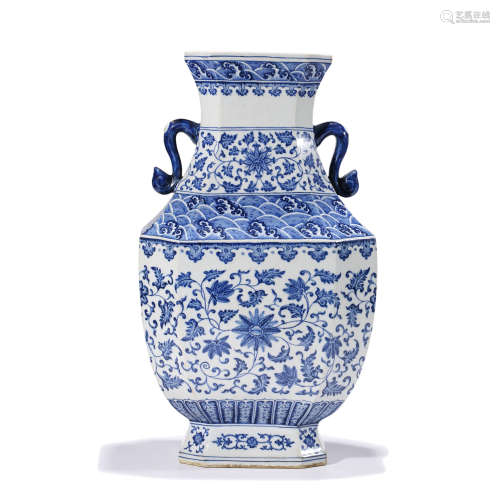 A Blue and White Floral Porcelain Octagonal Vase