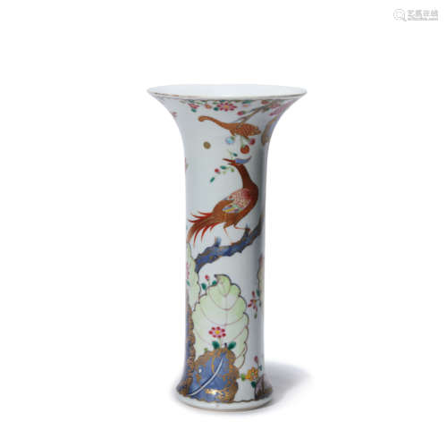 A Famille Rose Flower&Bird Pattern Porcelain Beaker Vase