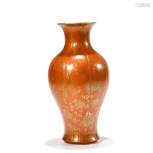 A Coral Red Ground Porcelain Gilt Inlaid Melon-shaped Vase