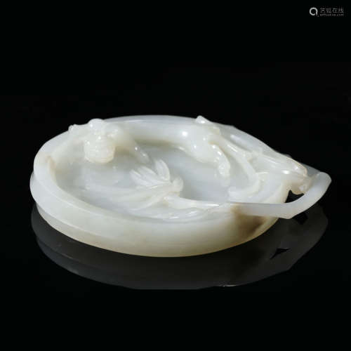 A Chi-dragon Carved Jade Brush Washer