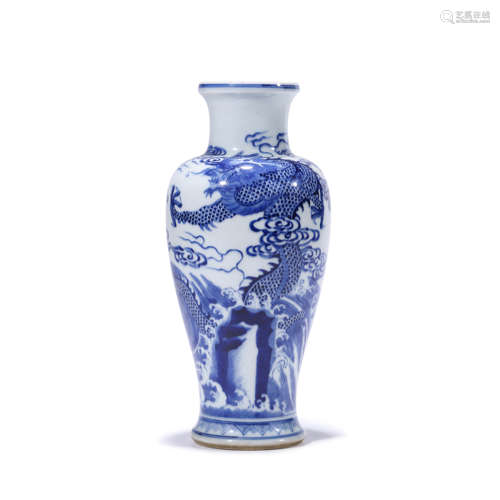 A Blue and White Dragon Pattern Porcelain Dish-top Vase