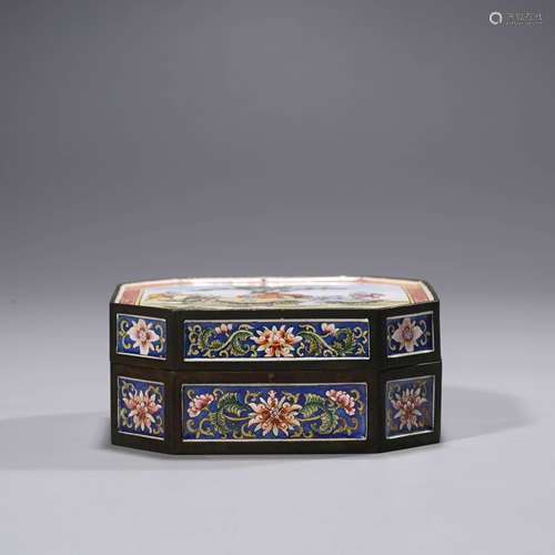 A Bronze Enamel Box with Cover