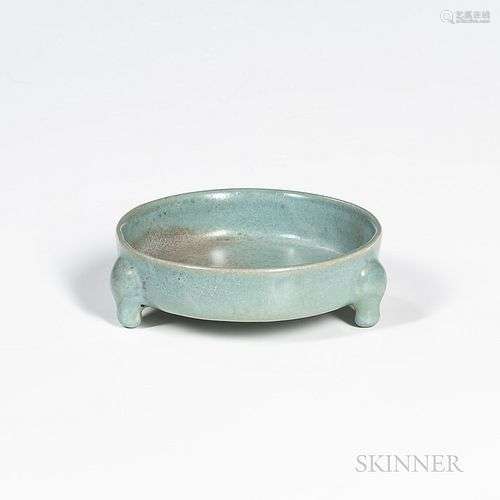 Small Celadon-glazed Tripod Brush Washer