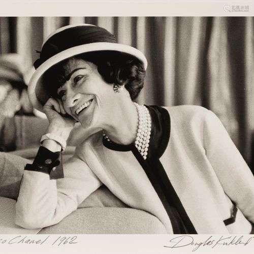 Douglas Kirkland (1934) Coco Chanel, tirage argentique, sign...