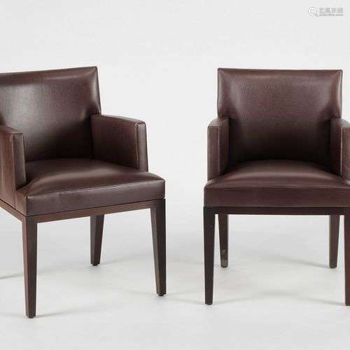 Deux fauteuils par Christian Liaigre (1943) Modèle Toribio, ...