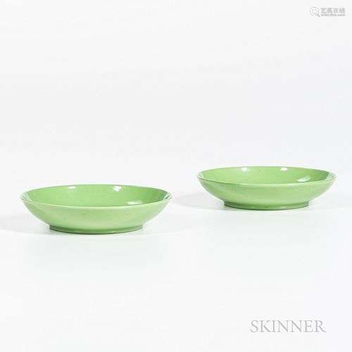 Pair of Monochrome Light Green-glazed Dishes