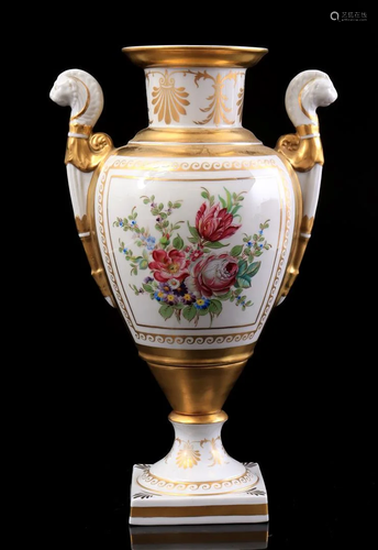 Porcelain decorative vase