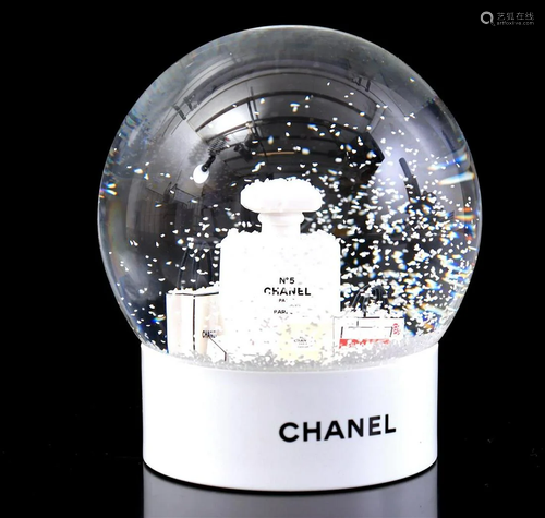 Chanel snowball