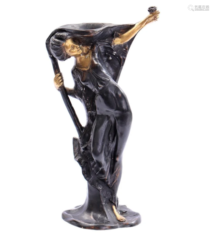Bronze sculpture of a woman