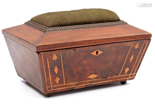 Mahogany veneer craft box