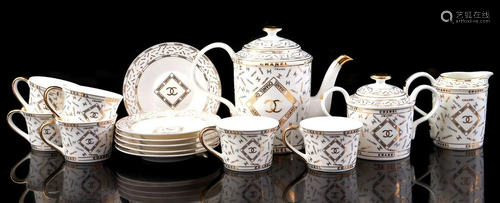 Chanel 6-person porcelain tea set