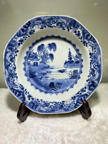 EXPORT PORCELAIN BLUE AND WHITE 'LANDSCAPE' PLATE