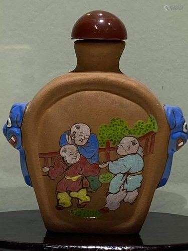 COLORED 'KIDS-PLAYING' ZISHA SNUFF BOTTLE