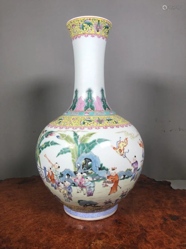 FAMILLE ROSE 'KIDS PLAYING' PORCELAIN VASE