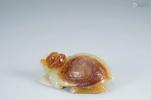 RUSSET JADE CARVING OF TURTLE