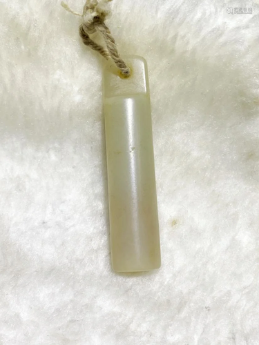 CHINESE JADE CARVING PLAIN ARROW TUBE