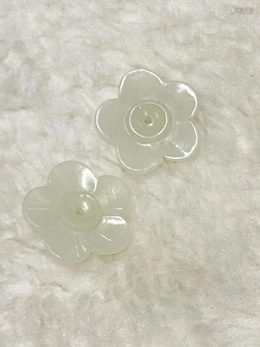 PAIR OF WHITE JADE CARVING PLUM BLOSSOM