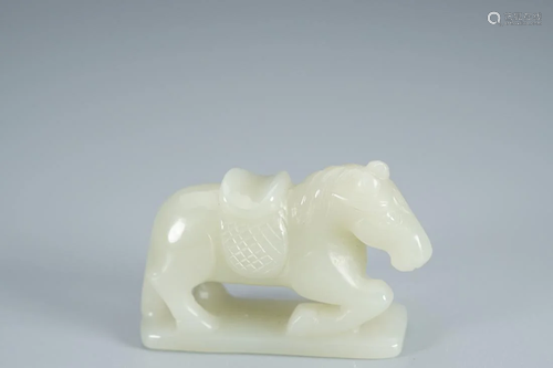 CHINESE WHITE JADE CARVING OF A HORSE