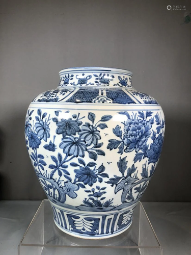 BLUE AND WHITE FLORAL JAR