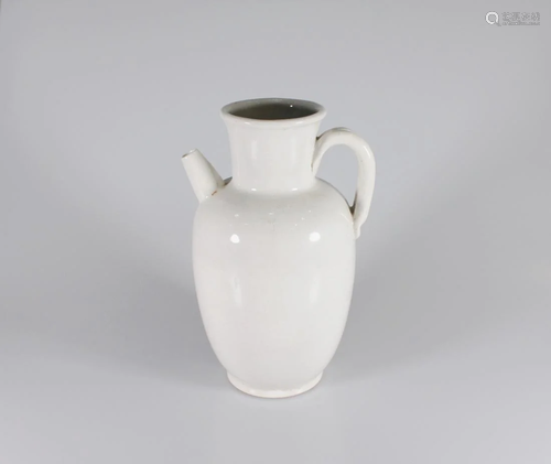 XING KILN WHITE GLAZED HANDLED POT