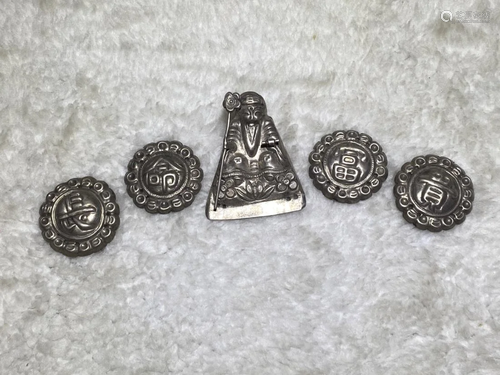 GROUP OF SILVER ITEMS