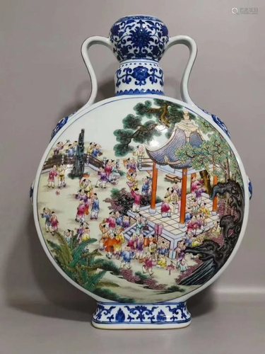 BLUE AND WHITE FAMILLE ROSE MOONFLASK VASE