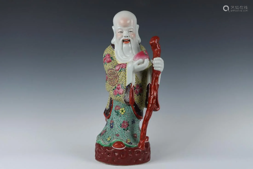 FAMILLE ROSE 'GOD-OF-LONGEVITY' PORCELAIN FIGURINE