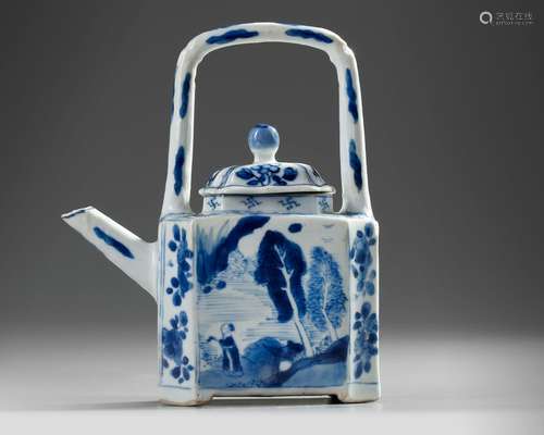 AN UNUSUAL CHINESE BLUE AND WHITE TEAPOT, KAMGXI PERIOD (166...