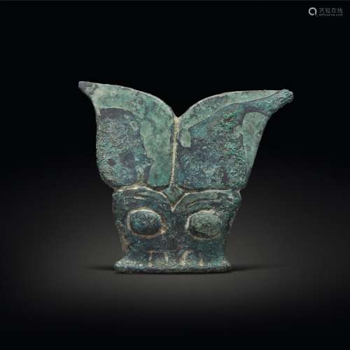 An archaic bronze 'bovine mask' fitting, Shang dynasty | 商 ...