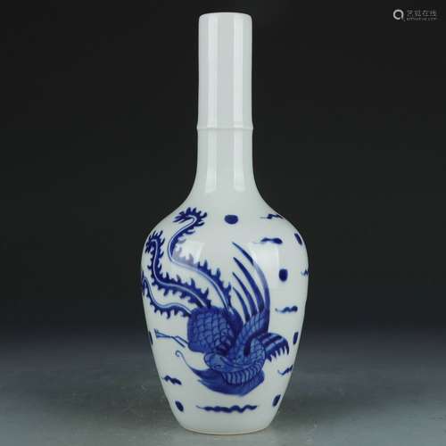 A blue and white 'phoenix' vase