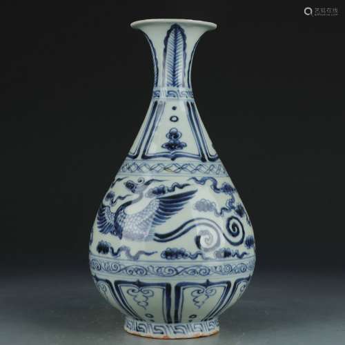A blue and white 'phoenix' pear-shaped vase