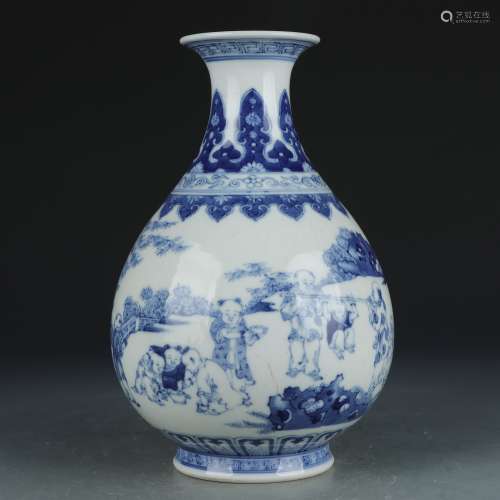 A blue and white 'figure' pear-shaped vase