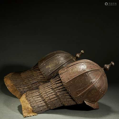 A PAIR OF IRON HELMETS,LIAO/JIN DYNASTY