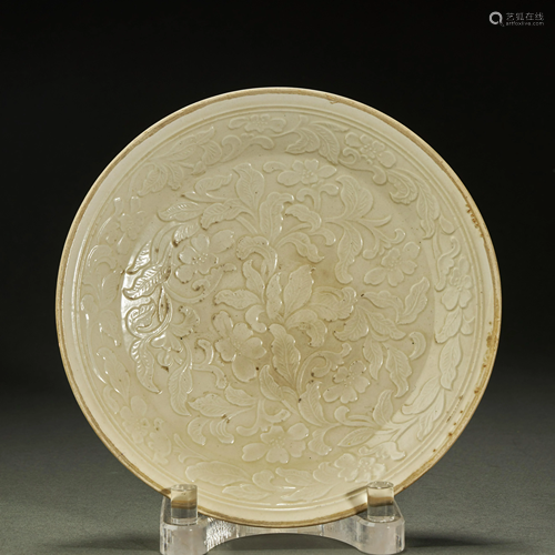 CHINESE DING TYPE WHITE PORCELAIN DISH,SONG DYNASTY