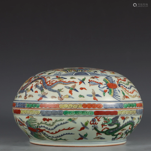 CHINESE WUCAI PORCELAIN BOX,MING DYNASTY