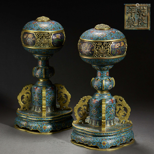 CHINESE A PAIR OF GILT BRONZE CLOISONNE ENAMEL