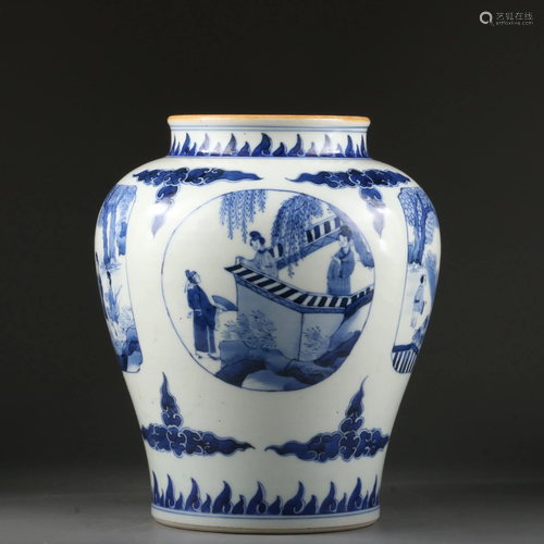 CHINESE BLUE AND WHITE PORCELAIN VASE,QING DYNASTY