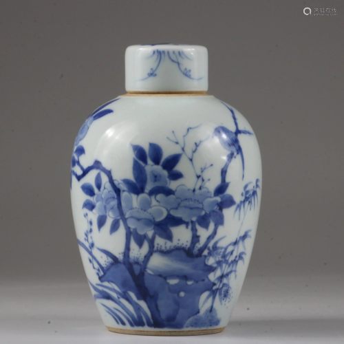 CHINESE BLUE AND WHITE PORCELAIN VASE,QING DYNASTY