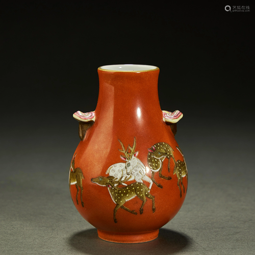 CHINESE IRON-RED GILT-DECORATED VASE,QING DYNASTY